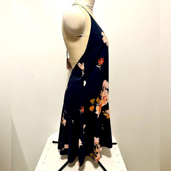 NWT Forever 21 Navy Blue Floral Open Back Sundress Mini Dress L - Picture 6 of 9